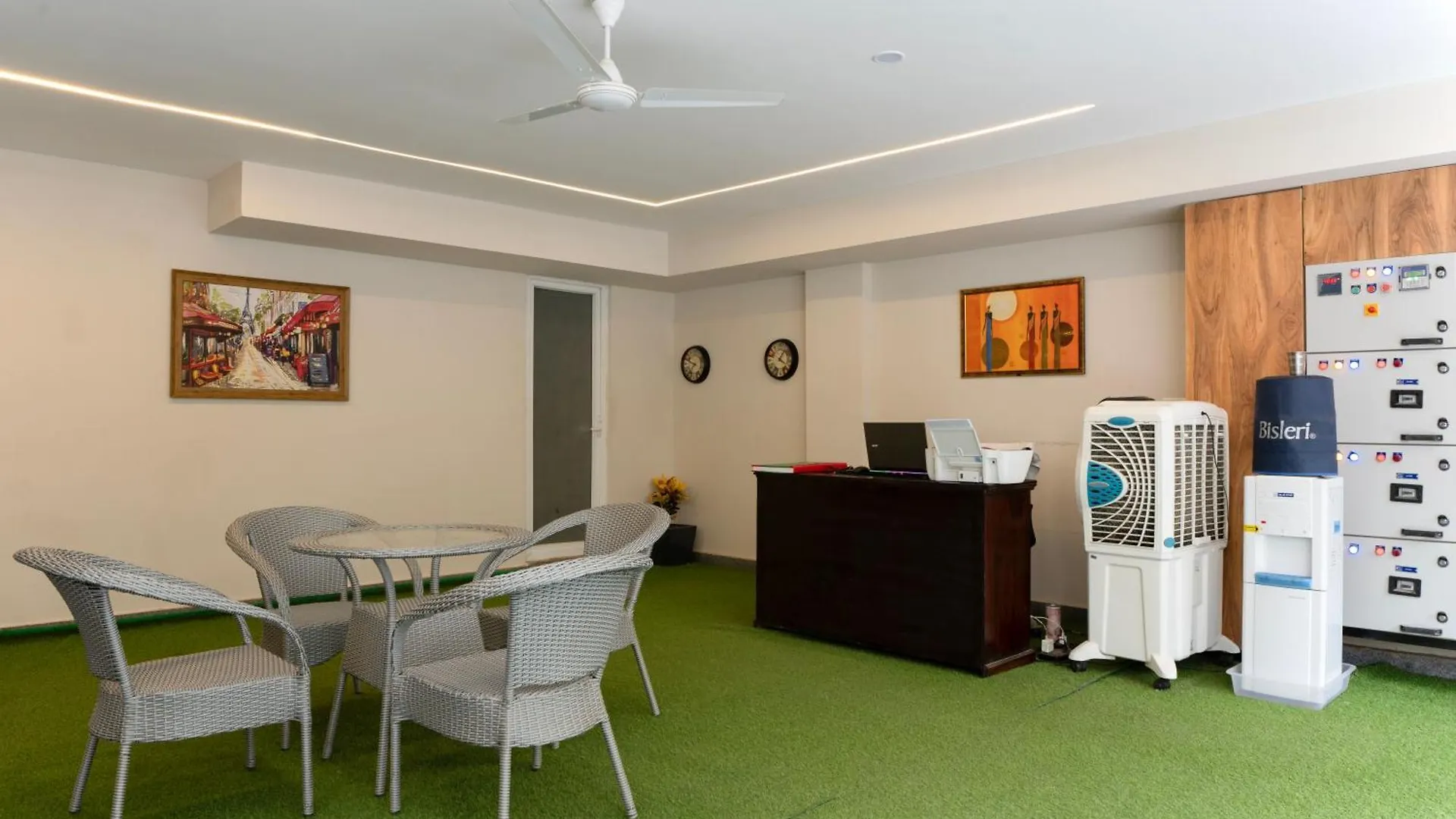 The Lodgers Luxury 1 Bhk Serviced Apartment In Gurugram Near Millennium City Centre Metro Gurgaon 0*,