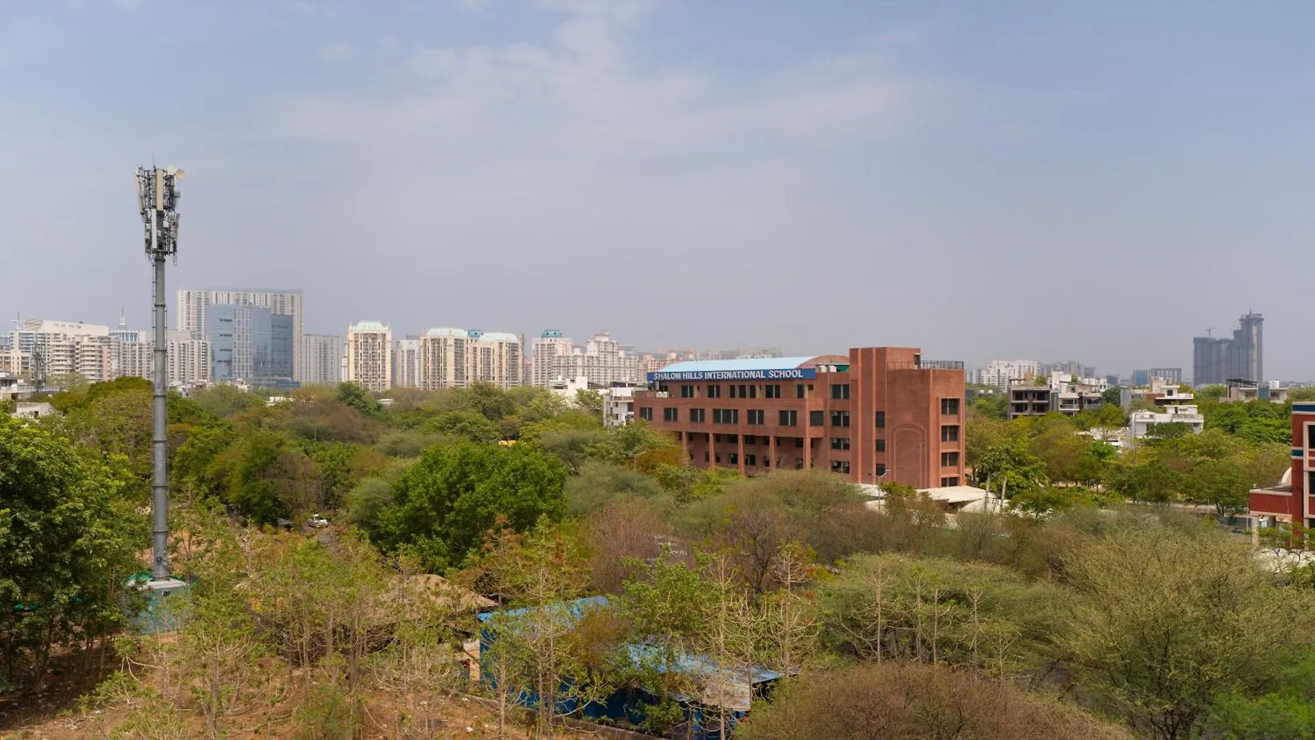 The Lodgers Luxury 1 Bhk Serviced Apartment In Gurugram Near Millennium City Centre Metro Gurgaon