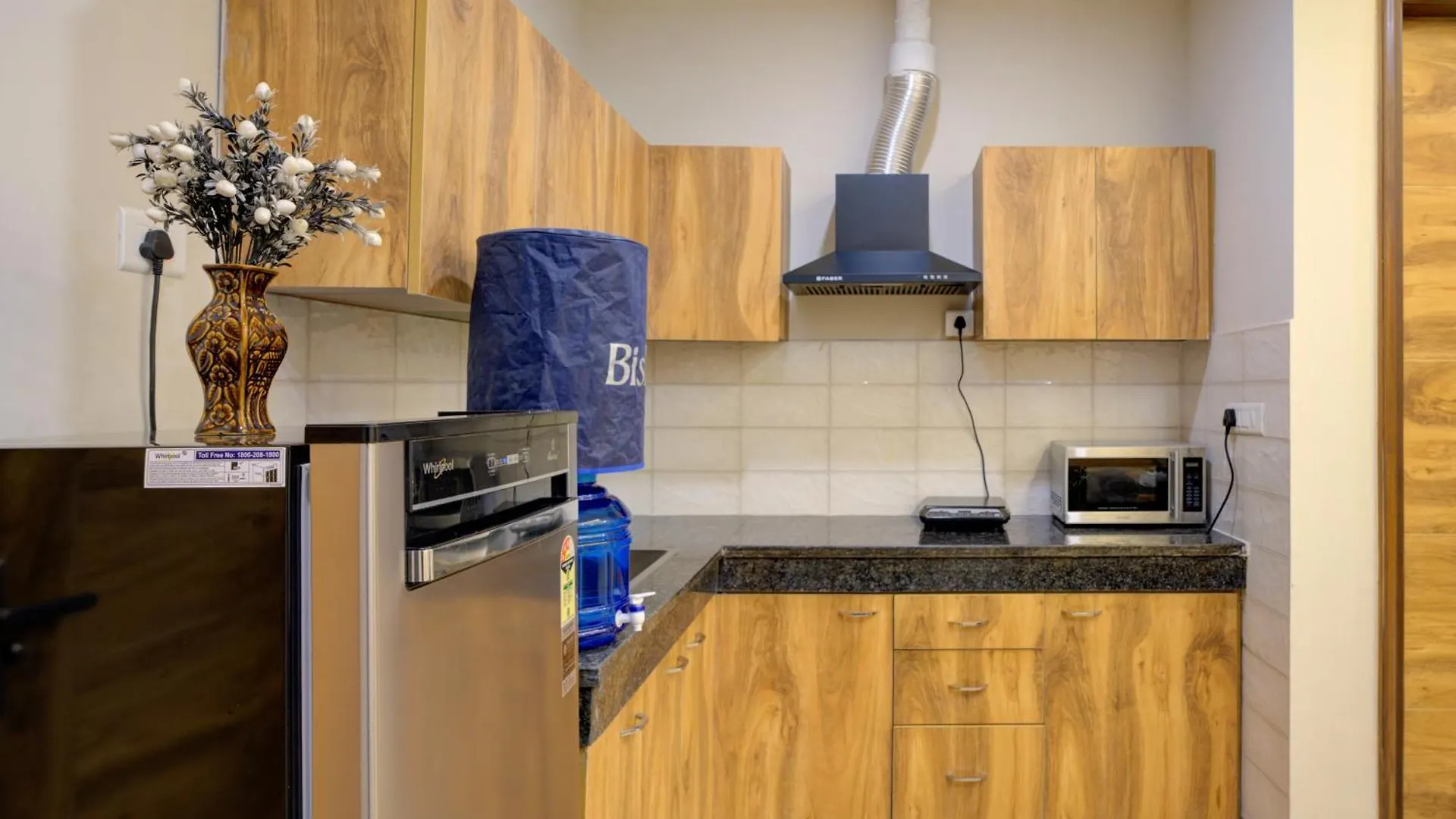 The Lodgers Luxury 1 Bhk Serviced Apartment In Gurugram Near Millennium City Centre Metro Gurgaon
