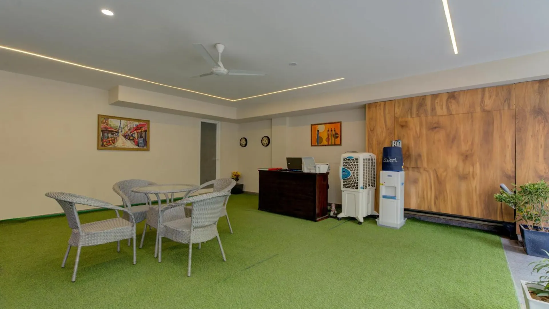 The Lodgers Luxury 1 Bhk Serviced Apartment In Gurugram Near Millennium City Centre Metro 구르가온