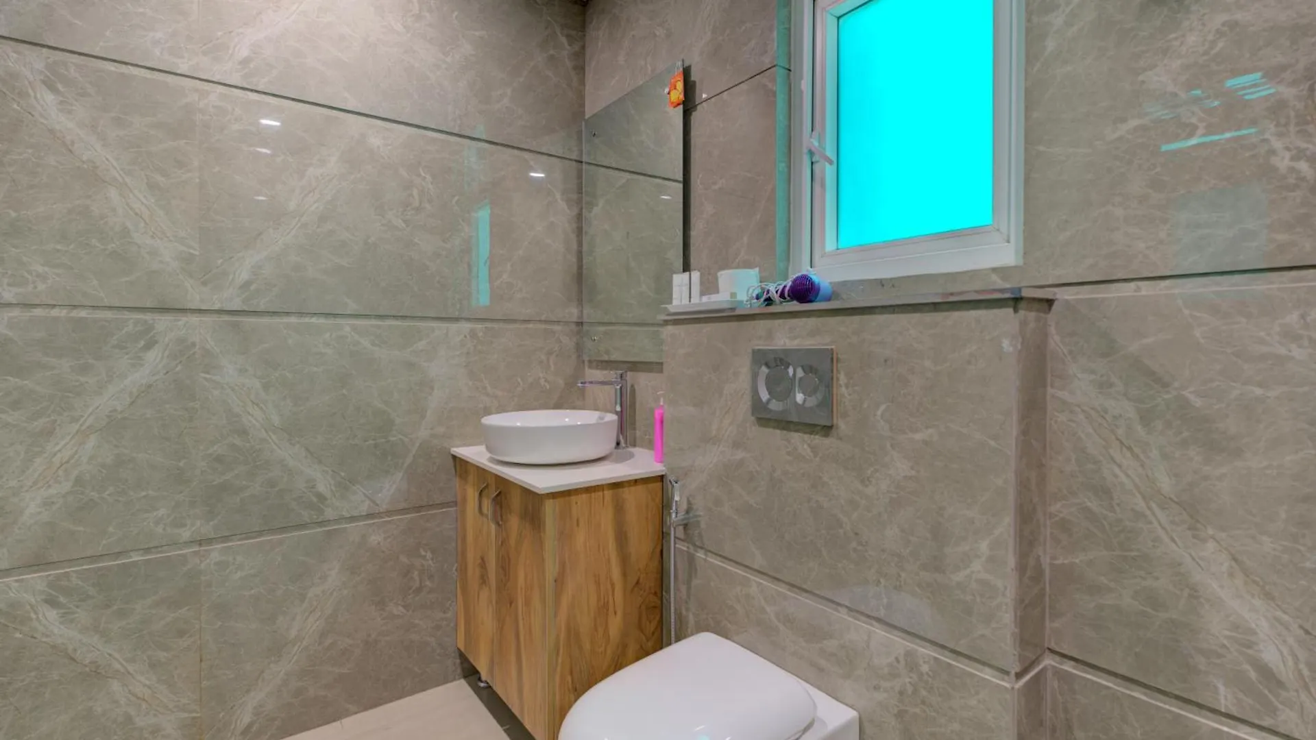 The Lodgers Luxury 1 Bhk Serviced Apartment In Gurugram Near Millennium City Centre Metro 구르가온